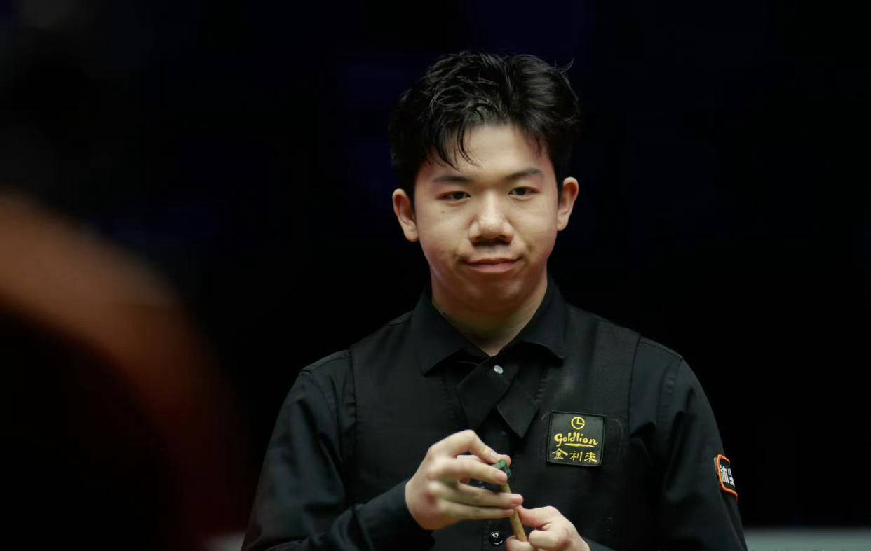 的支出并增 的支出并增